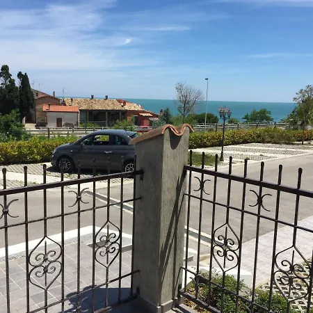 Residenza A Due Passi Dal Mare Apartman *